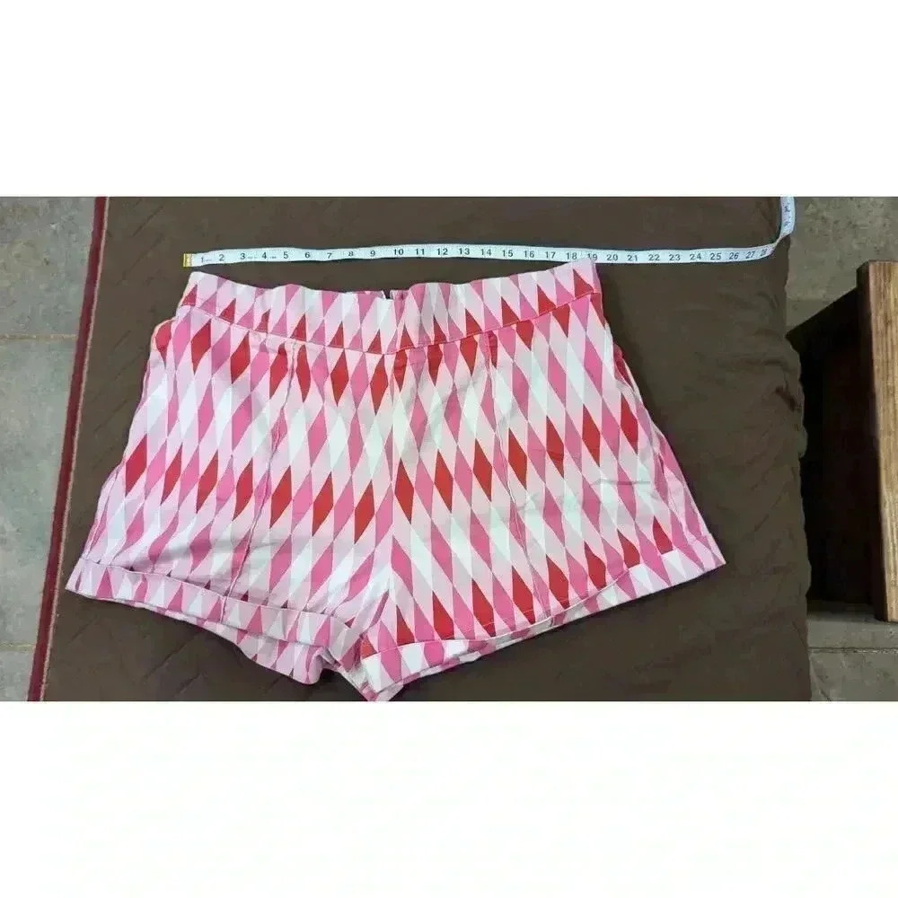 Women's harlequin pink pinup style shorts by Laura Byrnes California size 4X